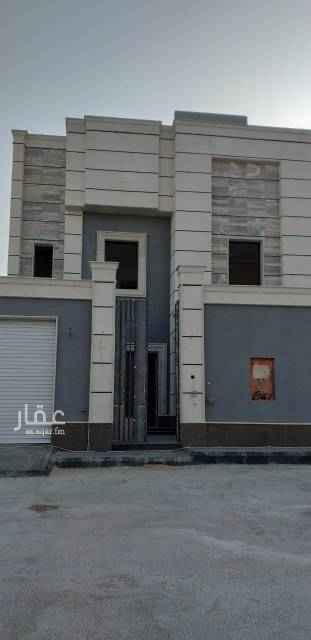 1700097 للبيع فيلا درج صالة
مع شقة
بدر ب
المساحة ٣١٢ متر
الدور الارضي استقبال
مجلس رجال صالة مقلط
صالة نساء مصعد ملحق مطبخ
مدخل سيارة غرفة سائق
الدور العلوي ٤ غرف نوم مع صالة
السطح ملحق مع غرفة خادمة وجلسة .
غرفة الغسيل في الحوش
الشقة ٣ غرف و صالة
البيع مليون و ٧٠٠