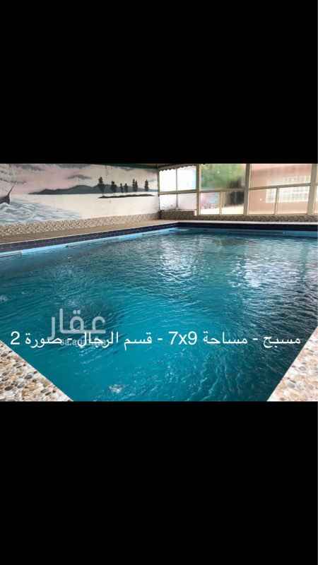 1698874 استراحه بديراب مكونه من قسمين كل قسم مسبح خاص ومطبخ ويوجد مسبح ثالث بزحليقه مائه للاطفال بقسم النساء والعاب اطفال ويوجد ملعب كورة قدم وطائره