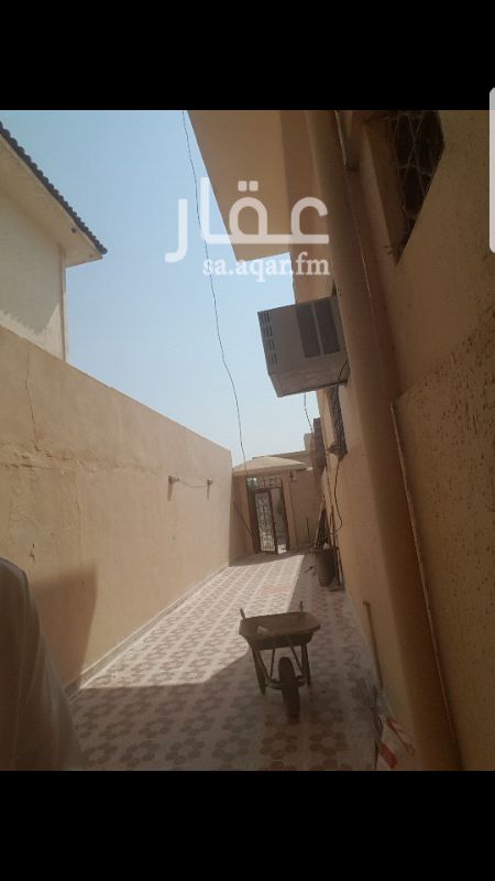 1356729 دور علوي للايجار في حي الروضه
موقع حيوي ملتقى خريص مع الدائري ومخرج ١٣
مكونات الدور :
٤ غرف وصاله ومطبخ راكب مع مكيفات شباك
حوش مدخل سياره
الايجار ب ٣٣ الف
ابو عبدالعزيز