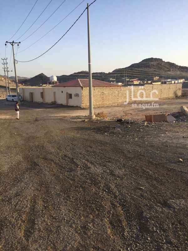 1450539 استراحه للبيع في بير الغنم
مساحتها 1000
عداد كهربا 70 امبير
يوجد فيها غرفتين وصاله وحمام ومطبخ جاهزه للسكن
ويوجد فيها 3 غرف باقيلها تشطيب