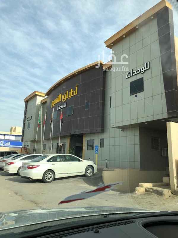 1665712 عمارة مؤجرة شقق مفروشة بعقد طويل لمدة ١٥ منها ١٠ سنوات إلزامية على المستأجر - العشر سنوات الأولى ب ٤٦٥ ألف والخمس الأخيرة ب ٥١٥ ألف. مضى من العقد خمس سنوات.
العمارة بحالة ممتازة وفي شارع حيوي ومقابل محكمة الأحوال الشخصية وكتابة عدل غرب الرياض.
الشراء من وكيل المالك مباشرة.