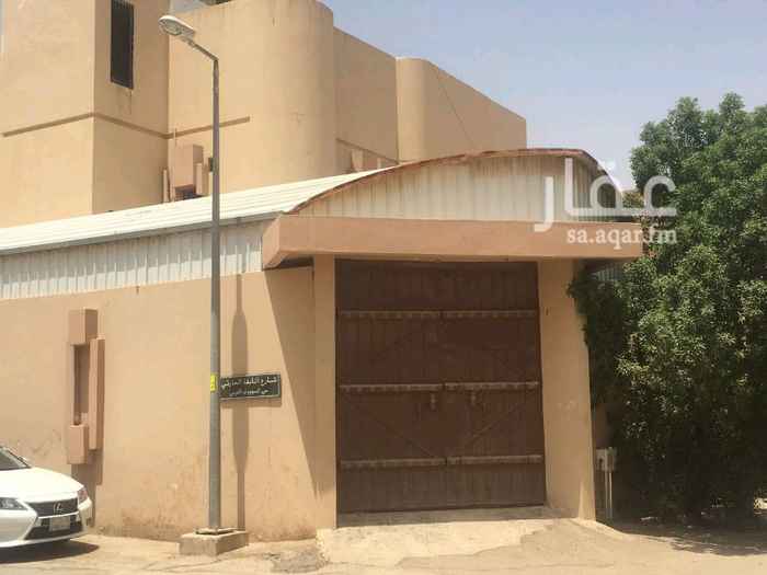 1335138 فله للبيع
مخرج 28 عند مدرسة الرساله
على ثلاث شوارع ١٠ +١٠+١٢ تقريبا
مساحتها 500 متر
مقابلها جامع
وقريبه للخدمات
فيها ملحقين خارجيه ودرج خارجي
يقدر الشخص يفصلها يخليها دورين
عمرها فوق 30
جنبها بالضبط جامع وعندها مدرسة بنات متوسطة و تحفيظ قران
وبالقرب من محطة المترو
الحد ٧٥٠ الف
الوسيط ابو عبدالعزيز