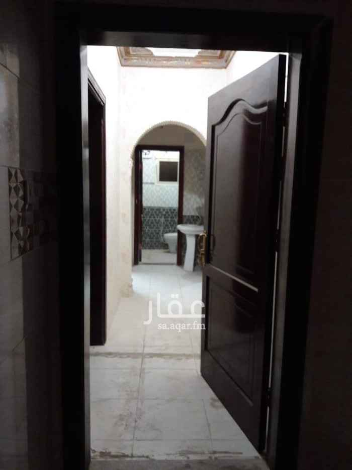 1536807 ملحق بالعزيزيه خلف القرموشي جنوب شارع الامام البخاري مكون من اربع غرف وصاله ودورتين مياه اعزكم الله ومطبخ مطلوب ١٦ الف ريال يقبل شهري
٠١٤٨٥٩٦٦٦٦
٠٥٠٦٦٦٦٤١١