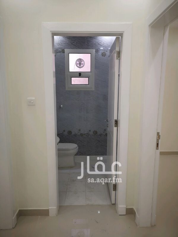 1400964 شقتين جديدة ٣ غرف وصاله
للتواصل / 0506674545