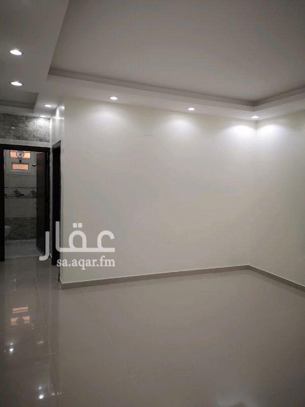 1400967 شقة جديدة ٣ غرف وصاله
للتواصل / 0506674545