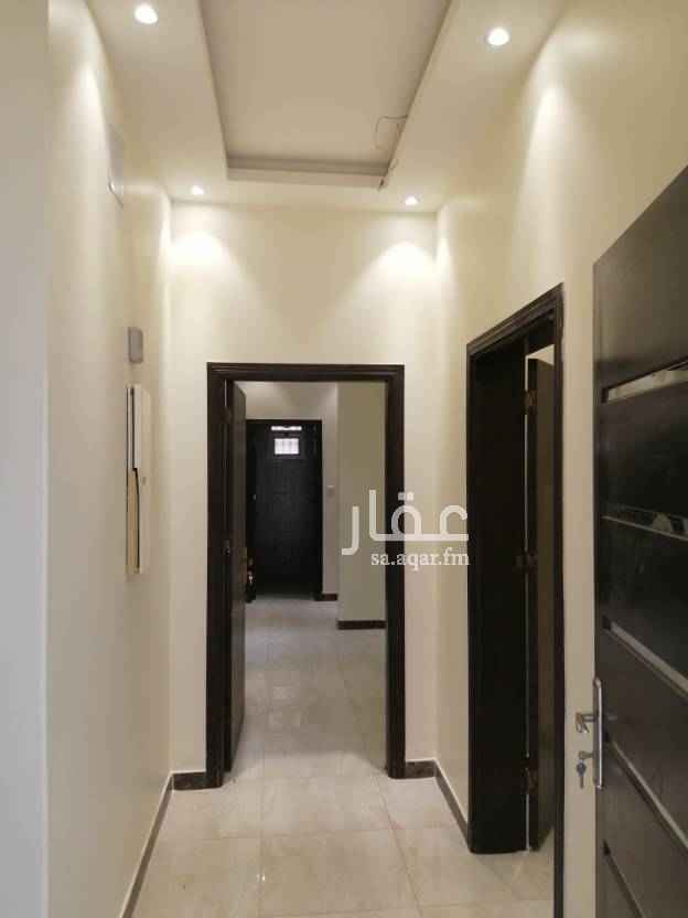 1711255 عمارة للإيجار في حي العارض شمال طريق الملك سلمان و شمال طريق الملك عبدالعزيز مكونه من 8 شقق
الدور الأرضي شقتين ، والدور الأول أربع شقق، الدور الثاني شقتين و كل شقه مكونه من ثلاثة غرف و صالة و حمامين
الإيجار 160الف ريال
نستقبل عروضكم و نلبي طلباتكم