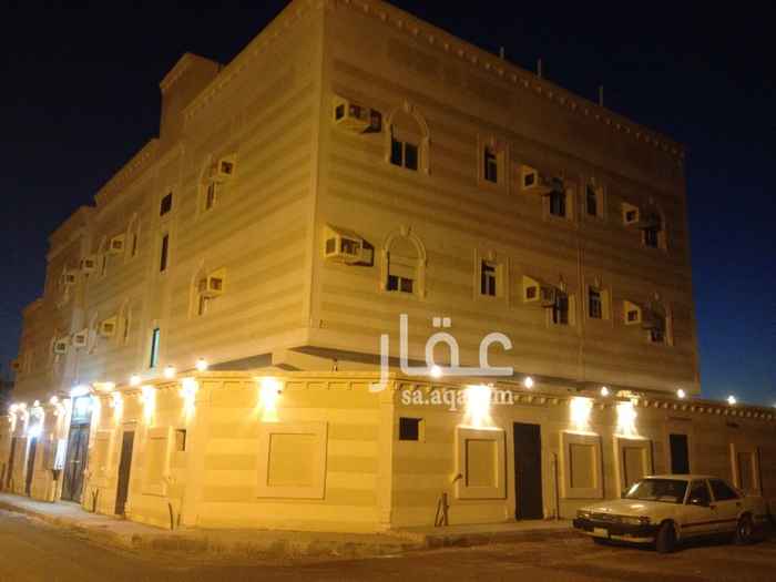 1288660 عماره جديده
على واجهتين شماليه غرييه
خزان مستقل للشقه وعداد كهرباء مستقل
يوجود حوش مستقل للشقه
ارضيه برسلان وباركيه
الاناره لد
ويوجد غرفت سواق بايجار مستقل لمن يرغب