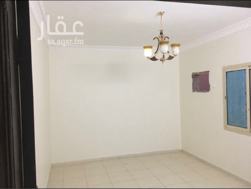 1682119 شقه في فلا موقع جدا مميز قريب من شارع الحسن بن الحسين وطريق الملك عبدالله
جميع الخدمات متوفره قريب من السكن مول الحمراء سوبرماركت مغاسل مطاعم كفيهات حديقه
الشقه في فلا مدخلين عداد كهرباء خاص عبارة عن مجلس صاله غرفتين نوم مطبخ دورتين مياه
