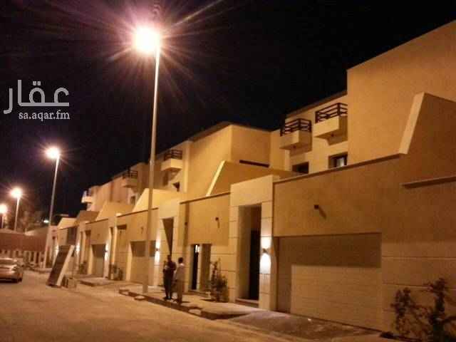 1442831 فيلا داخل كمباوند بسمة يتكون من 3 غرف وصالة ومجلس و4حمامات ومطبخ. يوجد فرن مع شفاط وغرفة خادمة وغرفة غسيل تكييف مركزي خدمات المجمع مسبح وقاعت مناسبات للاستعلام 0506806668