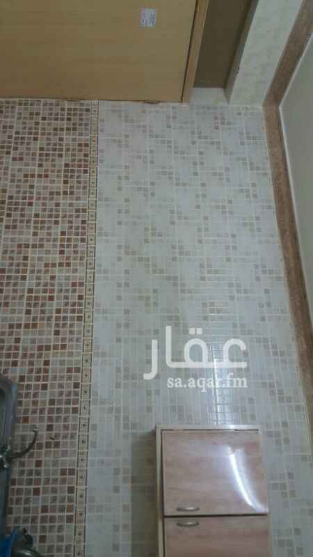 1067902 غرفة مؤثثة للإيجار للعزاب بالقرب من المدينة الصناعية الثانية..الغرفة مستقلة مع منافع مشتركة. التواصل مع المالك مباشرة على جوال 0506807674 أبو عمار