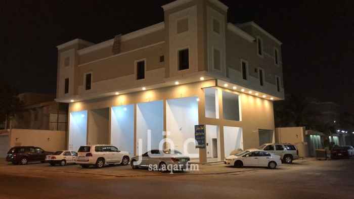 1565966 متوفر محل بمساحة ٥٠ متر و ميزانين ٣٠ متر ب ٣٥ الف ريال
متوفر محل مساحة ٥٠ متو بدون ميزانين ب ٣٠ الف ريال
العقار يقع على شارعين ٣٠ متر و ٢٠ متر