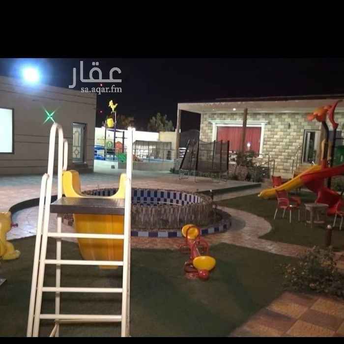 1561665 قسم الرجال
مجلسين ودورات مياة ومطبخ وجلسات خارجية ومكان خارجي مخصص للطبخ وثلاث حفر مندي ومكان للشوي وفناء واسع وملعب كرك قدم وطائرة مزروع بالثيل الصناعي
قسم النساء
مجلسين كبيرة بمرفقاتها وغرفة نوم وصالة ومطبخ ودورات مياة وجلسات خارجية ونافورة وفناء واسع واحواض مزروعة وألعاب اطفال بأشكال متنوعة من النوع الفاخر البلاستيك للحفاظ على سلامة الأطفال
المرفقات
١_،مسبح أطفال وألعاب مائية للأطفال
2_مسبح كبير أولمبي مغطي ومؤمن داخل غرفة بجلسات على المسبح
٣_ليزر فخم في مجلس النساء وسماعات وبخار
