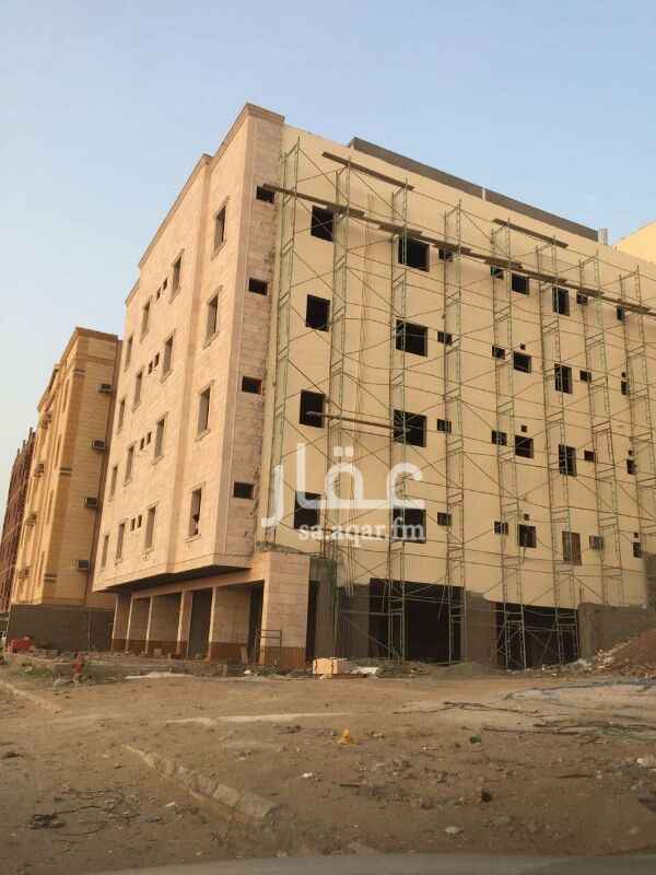 1301702 عماره للبيع بسعر ممتازوموقع طيب دخله مباشرة من شارع رائيسي في السامر وجهه حجر6 ادوارشارع 25 غربي امامها ارض حكوميه الدور الارضي مواقف + اربع ادوار متكرر كل دور شقتين الشقه بها 6 غرف وصاله ومطبخ واربع حمامات مساحه كل شقه 217متر الدور السادس شقه كامله مع السطح شغل شخصي المتبقي السراميك والبويه المساحه 690مترموقع مميز السعر 3مليون و٣٠٠الف للاستعلام واتس جوال 0537560624 توجد لدينا اراضي فلل استراحات مؤسسه خالدبن سلطان للعقار / بيع ارضي / شراء / اداره املاك / فلل / استراحات / جميع اراضي شمال جده