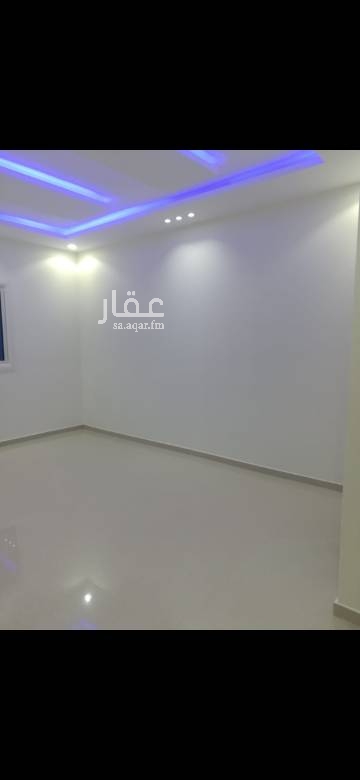 1586519 العقاريتكون من اربع غرف وصاله وثلا دورات مياه
موقعه جميل مطل للحديقة
للاستفسار. ام عبدالأله ٠٥٠٦٩٧٠٦٠٥