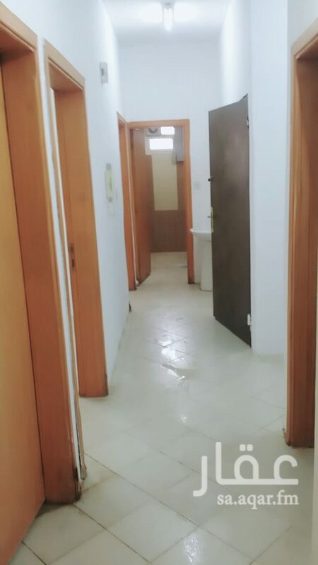 1391492 شقق عوائل للإيجار عباره عن ثلاث غرف وحمامين ومطبخ دور اول علوى