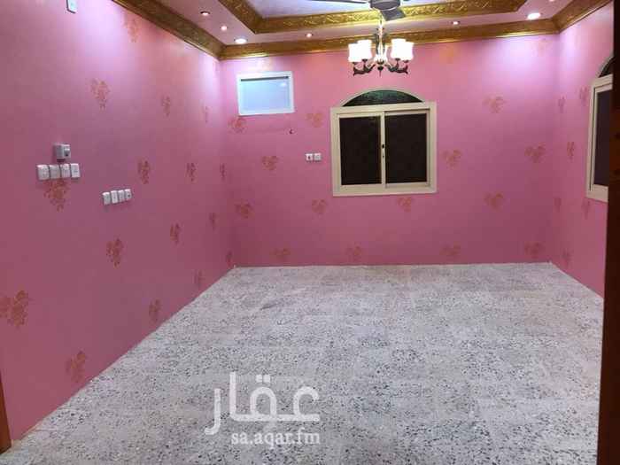 586680 دور كامل للأيجار
٦ غرف
صاله كبير
مطبخ ومستودع
٥ دورات مياة
مدخلين
سطوح