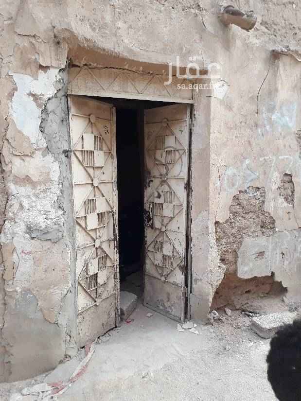1413299 بيت شعبي طين للايجار كمستودع ولمدة طويلة يحتاج تصليحات تخصم من ايجار اول سنة