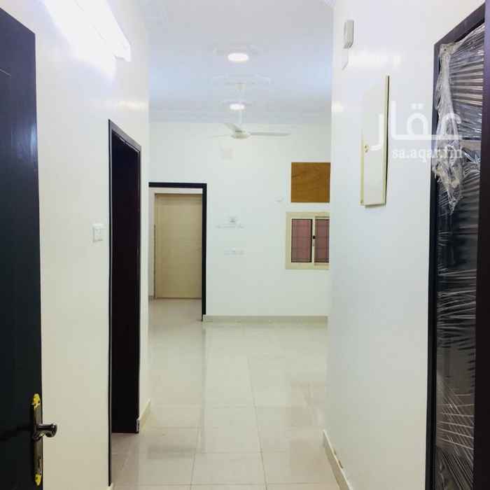 1613659 شقة عباره عن الاتي :-
عدد اربع غرف وعدد ٢ دورة مياه وعدد ١ مطبخ وعدد ١ صاله
مدخلين
مدخل خاص لمجلس الرجال ومدخل خاص للنساء
عداد كهرباء خاص للشقه
مواقف خاصه للشقه (مظلات )
الموقع القمري جنوب قصر ريماس