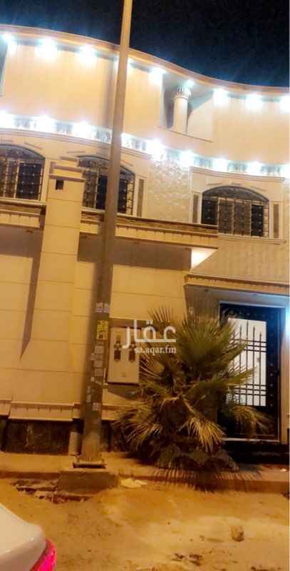 1721818 فله درج داخلي للايجار موقع مميز ومساحة كبيره امام الفله مساحة كبيرره للمواقف وحس هادي