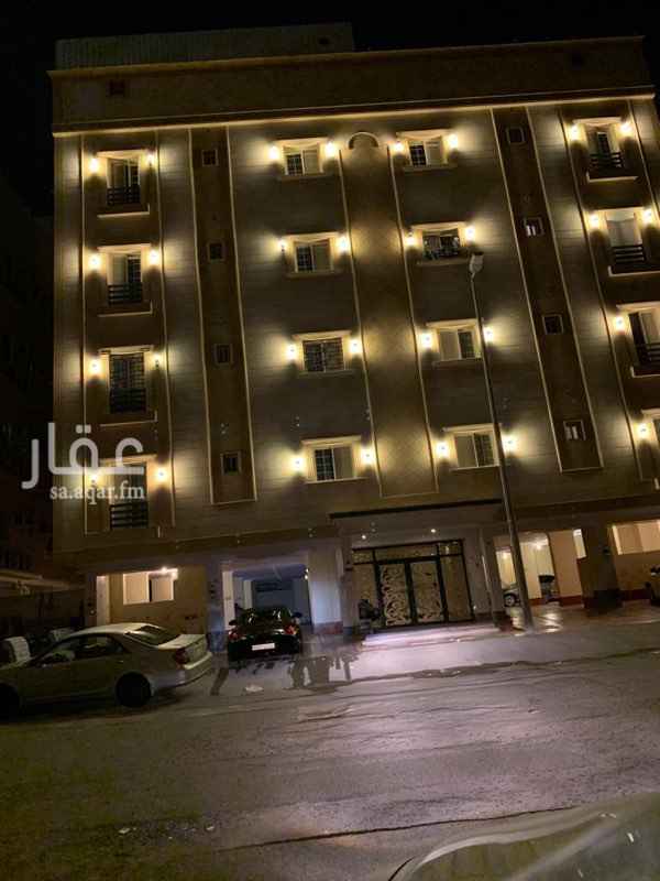 1575883 للبيع بسبب السفر خارج المملكة
شقة روف بحي المروة بجدة خلف سواق المزرعة عمرها
سنتين بالدور الخامس في موقع مميز جدآ
مكونه : من غرفتين نوم كل غرفه بحمام مستقل وصاله كبيره ومجلس 8*4 مع سطوح كبير بمساحه 10*15 بالإضافة إلى غرفة سائق وموقف خاص وخزان ماء مستقل علوي وارضي والحي نموذجي مكتمل الخدمات قريبه من المسجد.
توضيح :
مساحة الشقة 130 م
مساحة السطح 150 م
إجمالي المساحة 280 م
المطلوب 550 الف نهائي .
للإستفسار جوال: 0507238030