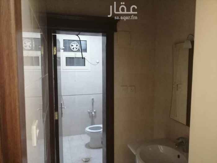 1650413 شقة نظيفة جدا عوائل ثلاثة وصالة بعمارة بغرناطة خلف المهيدب للاسنان