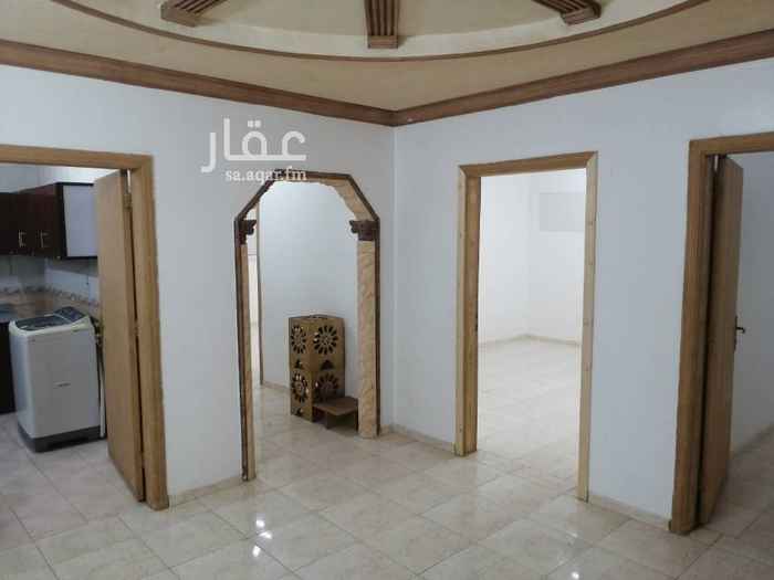 1759105 شقة عوائل بفيلا نظيفة مع سطع كهرباء مستقلة يوجد حمام بالسطح بجوار مسجد الدعجاني المؤنسية