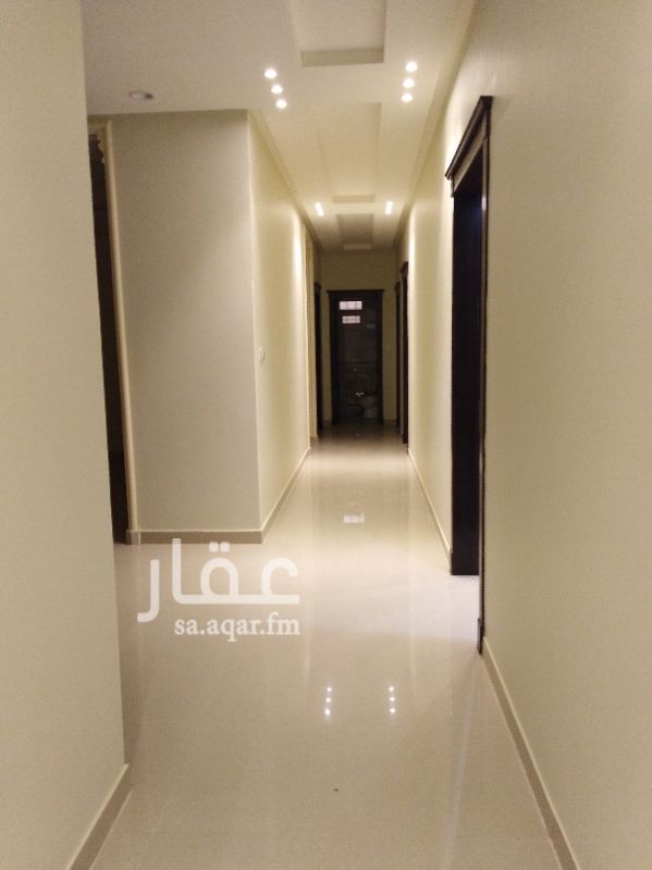 فيلا للبيع فى شارع المجد ، حي ظهرة لبن ، الرياض صورة 3