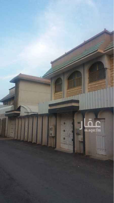 1506153 يوجد لدينا عمارة بحي الرياض
الموقع حي السلطانة
الدور الارضي
مكون من
٤-غرف
١-صالة
١-مطبخ
٢-حمامين
——————-
الدور الاول
مكون من
٤-غرف
١-مطبخ
١-صالة
٣-حمامات
—————
السطح مكون من
٢-غرفتين
١-حمام
١-مطبخ
حوش
عمر العقار (٥)سنوت
المساحة (٣٨٠)
مطلوب (650)
قابل للتفاوض
ابوفهد
0507366042
على الهاتف او الواتس اب