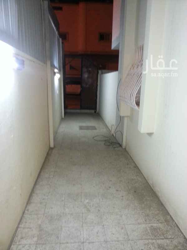 1630198 يوجد لدينا شقة للايجار بابها مستقل
الموقع ام الكتاد خلف النواري
المنطقة جدا هادئة
مكونة من
٥- غرف كبيرة. الإيجار (27الف ريال ) السنة دفعتين
١-صالة كبيرة
١-مطبخ
٣-حمامات
الايجار (27 الف ريال )السنة دفعتين
لا يوجد ايجار بشهر
عمولة المكتب (1000)
اوقات العمل من الساعة (٤) عصرا الي الساعة (١٠) مساء
جميع الخدامات موجودة
ابو فهد
0507366042
على الهاتف او الواتس اب