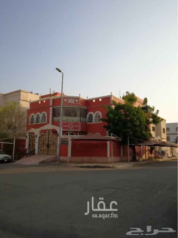1741615 فيلا للإيجار
مكونة من دورين وملحق عدد 5 غرف نوم وعدد 4 مجالس وعدد 2 وصالة كبيرة وعدد 6 حمامات وعدد 2 مطابخ راكبه وملحق مكون من غرفة وصالة وحمام ومطبخ وسطح يوجد غرفة سائق وعدد 6 مواقف مظلات بالقرب من المطار.
سعر الإيجار:100 ألف
التأمين :1500
الحي:المحمدية
طريقة الدفع دفعتين كل 6 شهور
غير شامل الكهرباء.
للتواصل
0507400814