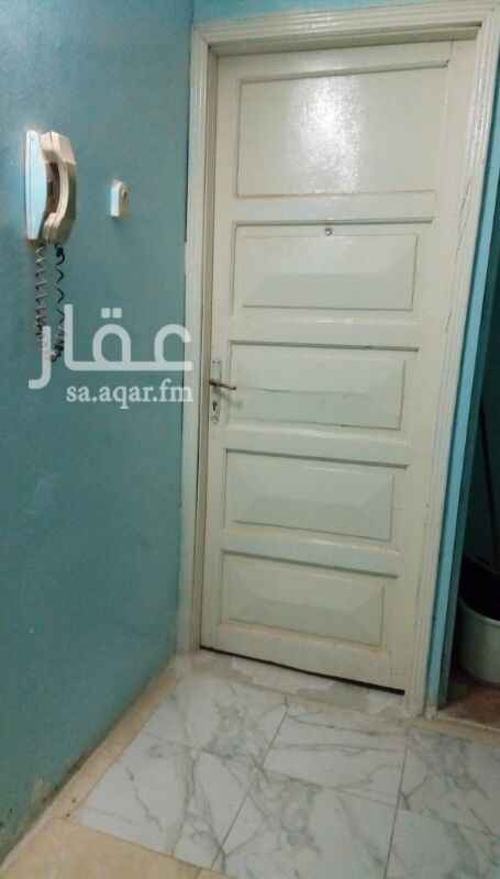 1585442 ملحق ثلاث غرف ومطبخ راكب وحمام ومكيفات المبلغ وقابل للتفاوض للمفاهمه
0507571216