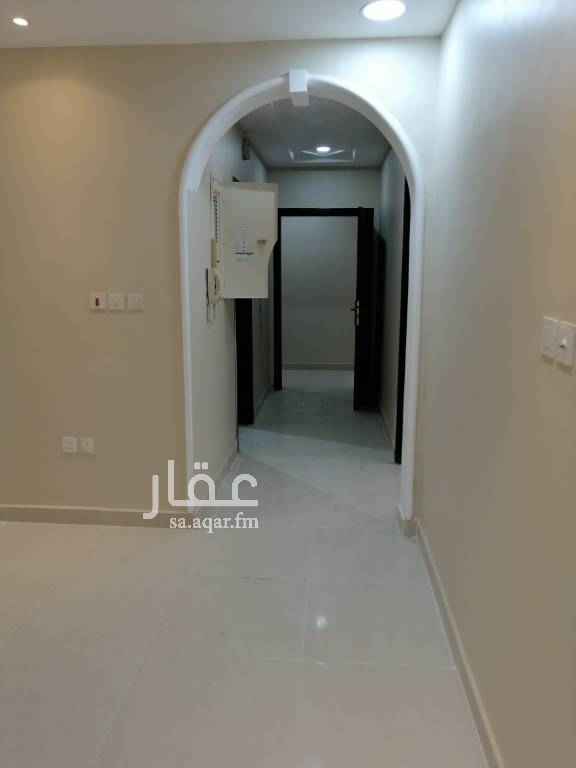 1704556 السلام عليكم ورحمة الله وبركاته
يوجد لدينا لدينا 5غرف وصاله ومطبخ 3حمامات وغرفت شغاله وغرفت سايق وموقف خاص وعداد خاص وخزان علوي وسفلي المساحه 190متر الموقع المربع الذهبي قريب من خدمات أفرغ فوري