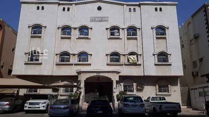 1751781 موقع ممتاز وسعر طيب مره
فيها تفاوض
بها مصعد
العماره مره ممتازه وسعرها اقل من سعر السوق
مطلوب ٢مليون و٤٠٠
زبون جهز يخلص ٢مليون و٣٠٠نهاءي