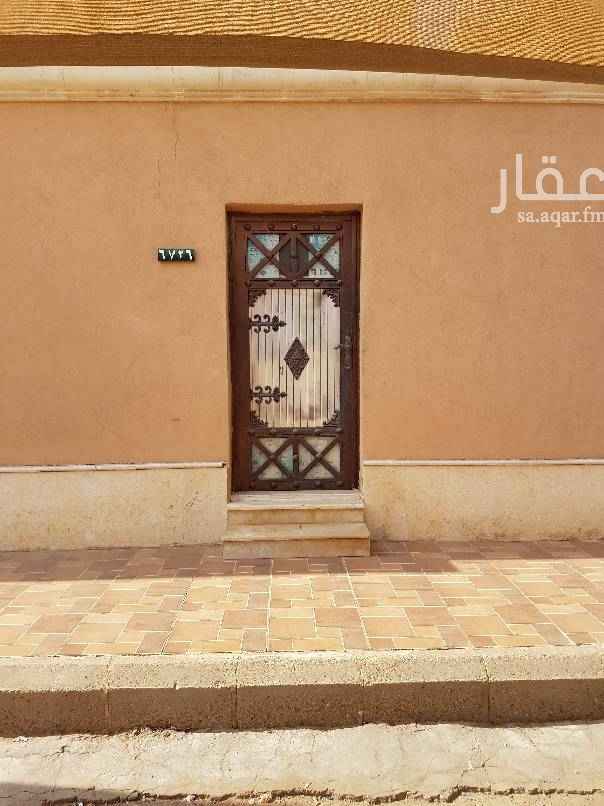 1399253 غرفة سائق للايجار لعدد شخص واحد فقط مع دورة مياه مستقلة ، الكهرباء بعداد مستقل على المستأجر تدفع شهريا مع الايجار ، الموقع حي الفلاح بالحمدانية جدة