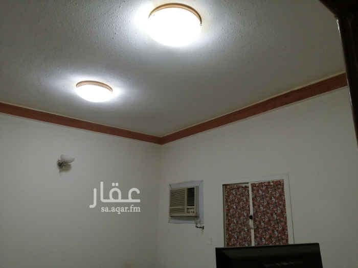 1759576 غرفه عزاب كبيره بشقه دور تاني وليس الاخير. والمطبخ موجود ومكيفات راكبه. مشاركه مع مهندس . بموقع كما موضح بالخريطه 2 دقيقه من طريق الثمامه عند وقت اللياقه
