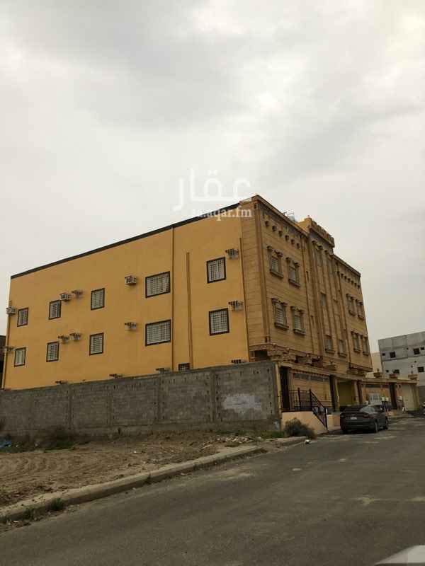 1576316 عماره جديده للبيع بالكامل او بالشقق
العماره كامله بسعر 4000000
والشقق للبيع بالتجزئه لكل شقه
650000 الف
والعماره بناء شخصي مضمون السباكه والكهربه والبنيان ومن اجود انواع مواد التشطيب
مساحة الارض 900 متر مربع
مساحة البنيان 624
6 شقق
2 بيت درج و2 اصنصيرات
كل شقة تتكون من 6 غرف واسعه ومطبخ وصاله جانبية ومستودع و3 دوراة مياه وتشطيب فاخر جدا والصور نموذج لبقيت الشقق
الشقق السفليه بأحواش وواحده منها بحوش كبير فوق 200 متر مربع
حي الحمراء
شارع 50 يمر من المخطط
حي راقي جدا
الشقق مؤجره
