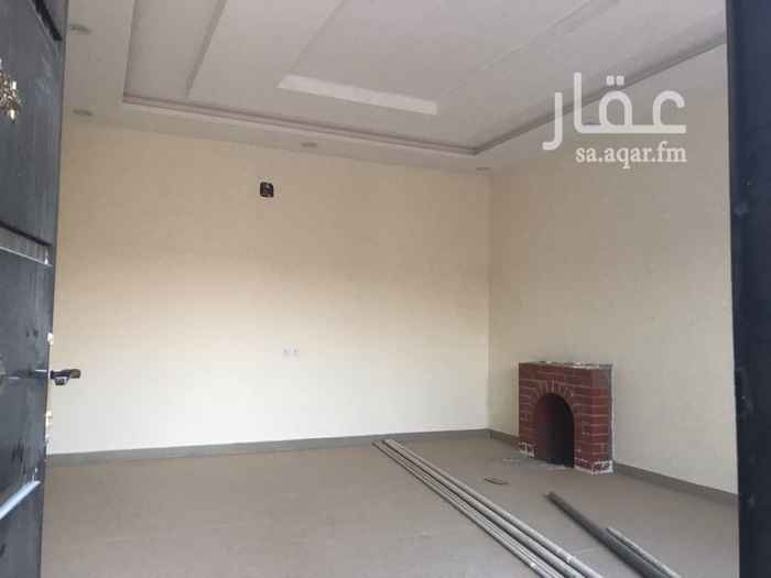1695739 دور ارضي مكون من مشب و٦ غرف وصاله جديد ما انسكن
في اخر لبن