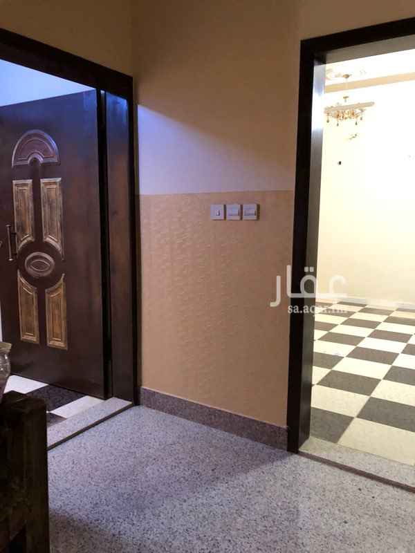 1748064 يوجد لدي شقتين للاجار مدخل مشترك ماء مشروع مستقل وكهربا مستقل اجار على دفعتين
الموقع ابها طريق ال يوسف مقابل مصلى العيد شقه دور أرضى وشقه دور ثاني كل شقه خمس غرف وثلاث دورات مياه وصاله وغرفه ماستر
موجوده في مكتب جياد
0555753004