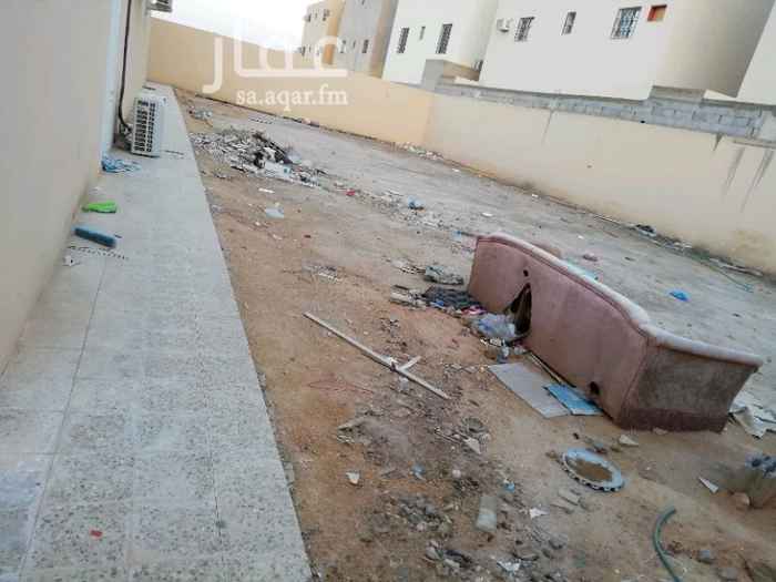 1299934 حوش خلف عماره في حي لبن على شارع تجاري شارع الطائف الستين وموقع حيوي مساحته ١٣ في ٣٠