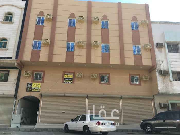 1296895 عماره تجاريه مؤجره 3 محلات و 16 شقه من 2غرفه و صاله و 2 حمام و مطبخ
الدخل 220 الف
المستأجرين اجانب الدفع مقدم