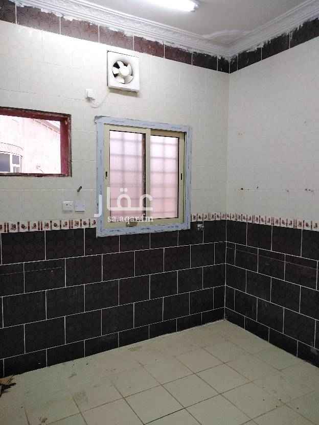 1752272 شقة ٣ غرف مدخلين.
مطبخ.
مطلوب دفعتين.
الدور الاول
نظيفة جدا لم تسكن سوى ٤ أشهر
العزيزية حي الدرة.
٠٥٦٣٣٦٨٩٨٦