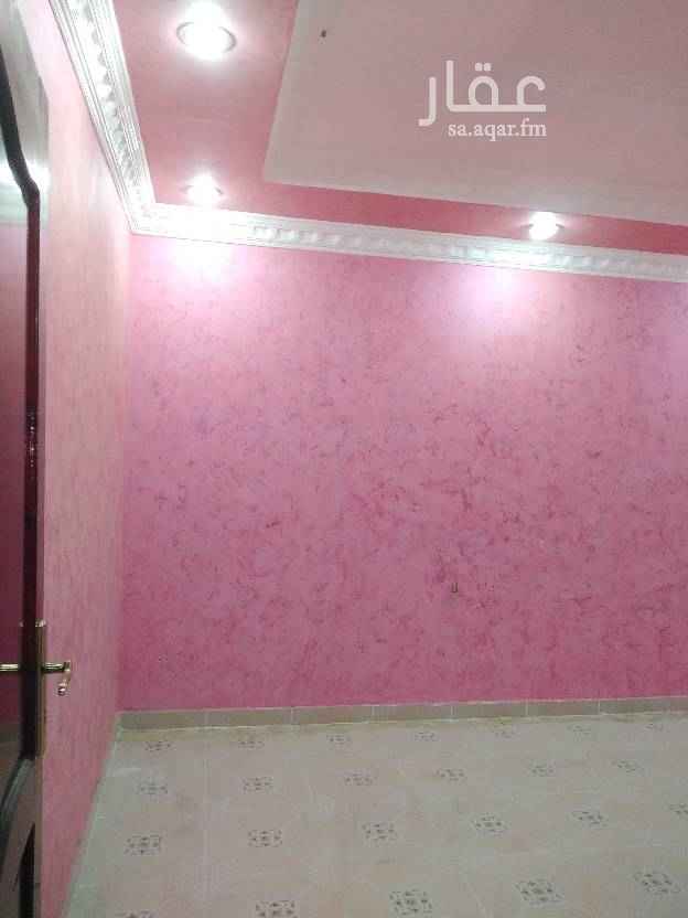 1754379 شقة دور اول.
اربع غرف. كبيرة
مدخلين.
٣ دورات مياة.
مطبخ.
صالة واسعة.
سراميك شقة نظيفة.
الدوحة العزيزية.
الدفع على دفعتين او ثلاث دفعات.
٠٥٦٣٣٦٨٩٨٦