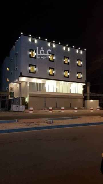 1644357 عمارة تجارية جديدة
في مخطط التنعيم 4
مطله على الممشى
خلف الجامع مباشرة
الموقع ممتاز جدا
مساحة 525م شارع 32م
تتكون من
الدور الأرضي 3محلات تجارية
وشقتين كل شقه من غرفتين وصالة ومطبخ ودورتين مياه
الدور الاول ميزان بمدخل ومصعد خاص
الدور الثاني والثالث كل دور شقتين
كل شقه من 4غرف وصالتين وحده كبيرة و3دورات مياه ومطبخ
يوجد مصعد خاص بالعمارة
جميع الخدمات موجودة ماء تحليه صرف صحى
كرت إشراف مكتب هندسي على جميع مراحل بناء العمارة
تشطيبات فاخرة وراقية
مطلوب ٣مليون و٣٠٠الف قابل للتفاوض من المالك مب