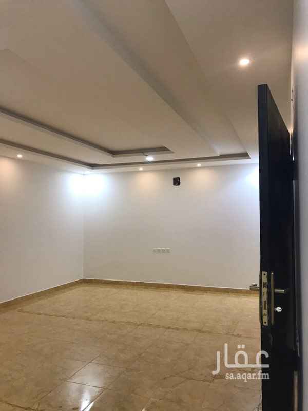 1739341 استراحة عزاب مكونه من مجلس كبير ومقلط ومطبخ راكب مع الفرن ودبة الغاز وحوش بمساحه تقريبآ14 في 5