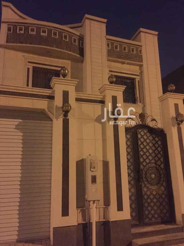 1371280 فيلا ممتازه مكيفات راكبه ومطبخ راكب