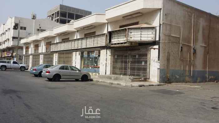 1701871 بسم الله ..ارض تجاريه عليها مبنى قائم وصالح جدآ للإستثمار مقابل مكتب العمل بالدمام عباره عن ٦ اراضي بلك كامل للبيع وبالله التوفيق .