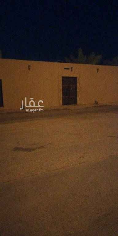 1640075 ارض حوش شمالية شرقيه المساحة715متر 20م من الشمال15 م شرقي عرضها عالشارع الشمال34م وعمقها21 م على الشارع الشرق 21م
في موقع متميز من حي عكاظ
البيع قريب من السعر اعلاه