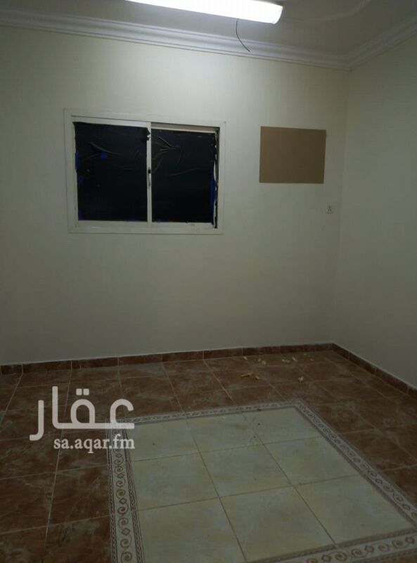 1580116 شقة ارضية للاجار
٤ وصاله الحمراء
ارضيه مدخلين
مجدده
25 إلى 22