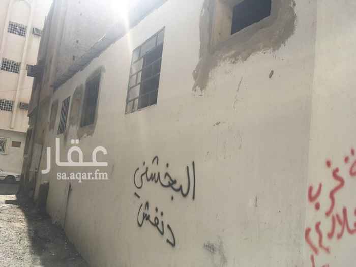 1434114 بيت شعبي جديد باليمانية للايجار عزابي على شارعين اربع غرف وحمامين ومطبخ ومغاسل الاجار ١٥٠٠ للعزاب شهريا و١٢٥٠ للعوايل شهريا متبقي الخدمات كهربا وماء خلال شهر تقريبا