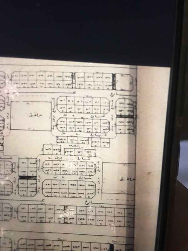 1588813 ارض للبيع بعريض مخطط٢٧٤٤
رقم القطعة ١٥٣٠
الاطوال ٣٥*٢٥م
شارع ٢٠م جنوبي بطول ٣٥م وممر مشاة شرقي ٢٥م وممر مشاة شمالي بطول ٣٥م ومن الغرب قطعة ١٥٣١ بطول ٢٥
السوم ١٤٢٠٠٠